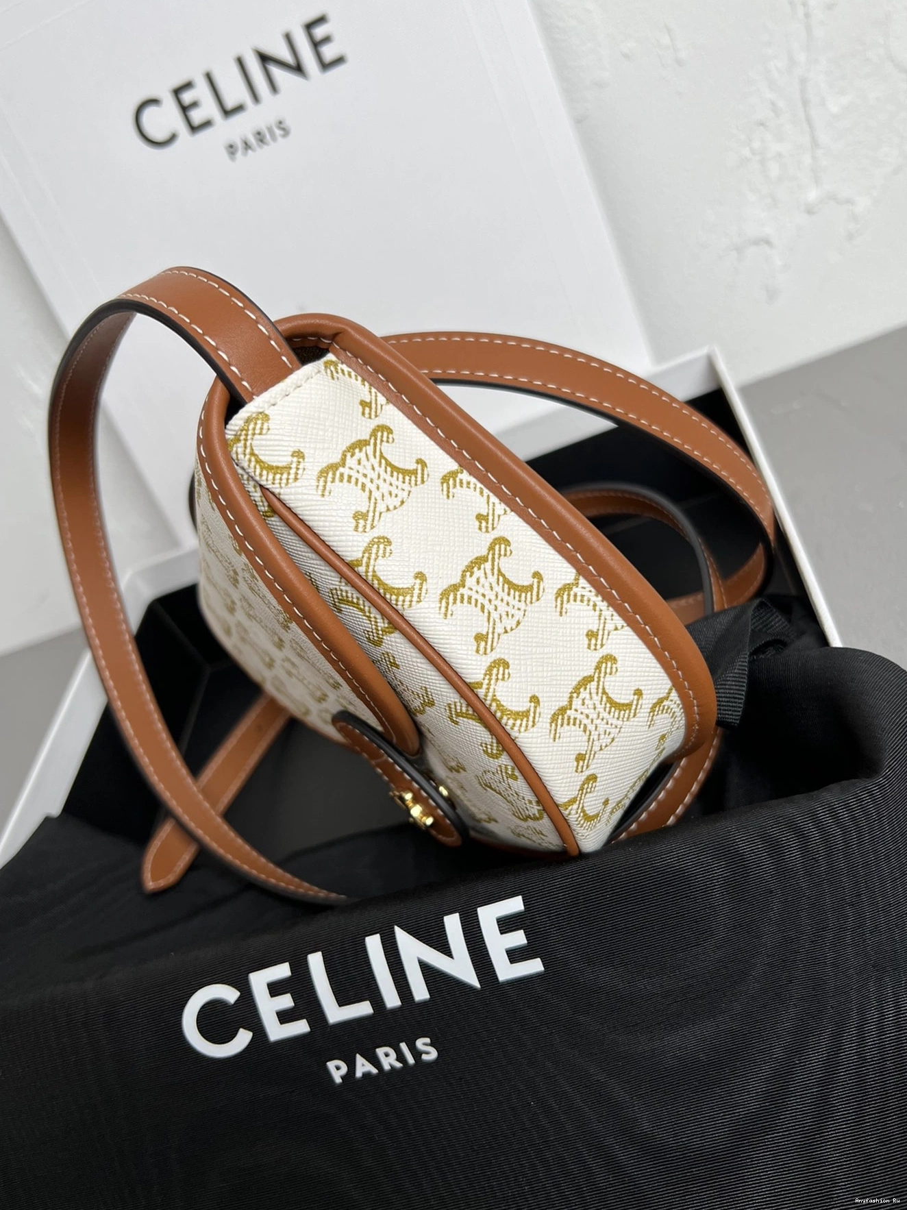 78533 Celine Besace Bags FreshLook 0816